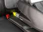 Un système EasyFix pour fixer un siège auto dans une voiture.