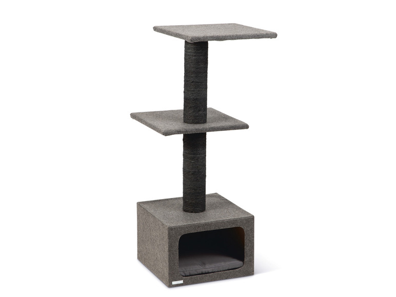 Un griffoir pour chat gris avec des plateformes et une cachette