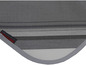 Une nappe Ancker grise à rayures.
