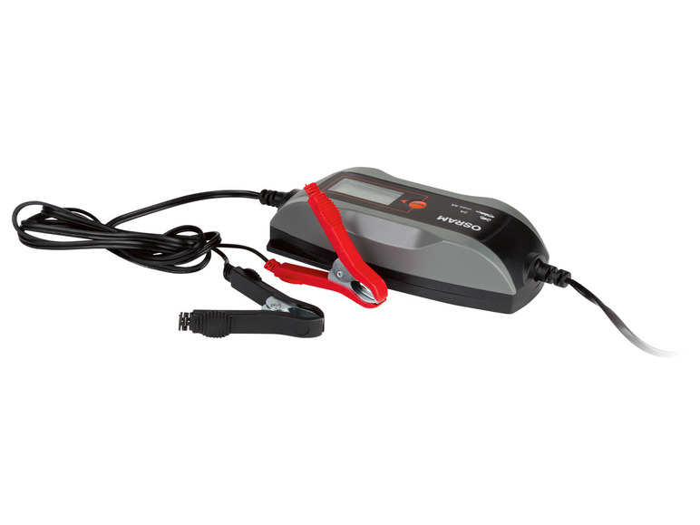 Un chargeur de batterie OSRAM avec écran digital et pinces.