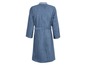 Une robe de chambre bleue avec une bande blanche.