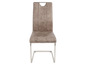 Une chaise beige avec un cadre en métal.