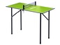 Une table de ping-pong Joola verte avec un filet.