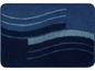 Tapis de bain avec des motifs bleus ondulés.
