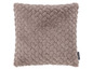 Un coussin doux et beige avec une texture rainurée de Magma.