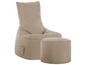 Fauteuil pouf beige avec repose-pieds assorti.