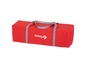 Un sac de transport rouge avec des poignées pour un lit bébé Safety 1st.