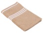 Une serviette beige avec des rayures blanches.
