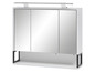 Armoire de salle de bain blanche avec trois miroirs et éclairage.