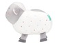 Une veilleuse en peluche en forme d'agneau avec des étoiles, de la marque Badabulle.