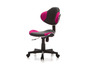 Chaise de bureau noire avec des détails roses et des roulettes.
