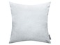 Une housse de coussin gris clair de la marque Magma.