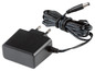 Un adaptateur noir avec un cordon.