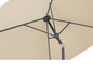 Détail d'un parasol beige avec une structure grise.