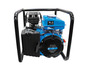 Une pompe à eau à essence Güde GMP 15.22 bleue.