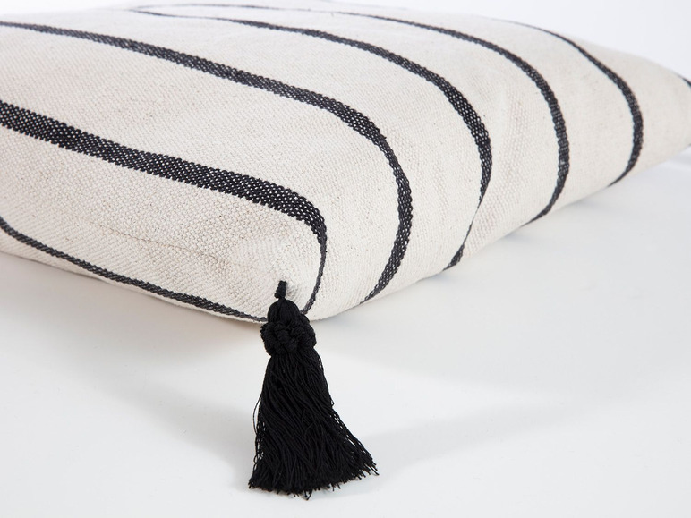 Aller en mode plein écran : MAGMA, Housse de coussin « OYO », 40 x 40 cm, avec pompons - Image 5