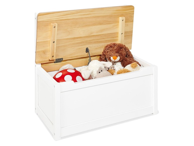 Un coffre à jouets en bois blanc avec le couvercle ouvert, rempli d'animaux en peluche.