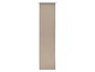 Un rideau beige avec un haut blanc