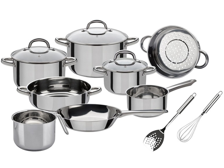 Un ensemble d'ustensiles de cuisine avec des casseroles, une passoire vapeur et des accessoires.