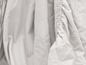 Draps blancs avec élastique.