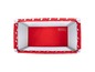 Un lit bébé rouge avec un fond blanc et un matelas.