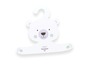 Un cintre en forme d'ours blanc pour les vêtements de bébé, de la marque Liebmich Traumland.