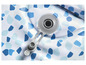 Gros plan sur un coussin gonflable avec un motif bleu