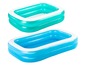 Deux piscines gonflables, une turquoise et une bleue.