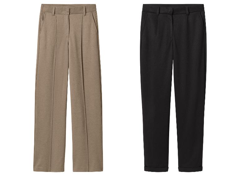 Deux pantalons pour femmes : un beige à jambe large et un noir fuselé.