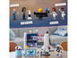 Ensemble LEGO Friends avec une navette spatiale, un simulateur d'entraînement et des minifigurines.