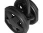 Roues de poussette noires robustes.