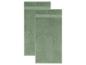 Deux serviettes de bain vertes avec une bordure texturée, légèrement décalées.
