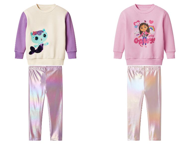 Deux ensembles sweat-shirt et leggings pour enfants sur le thème de Gabby's Dollhouse.