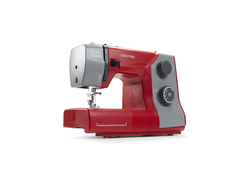 Machine à coudre rouge et grise avec l'inscription 'Power Stitch 17' et 'VERITAS'.