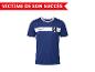 Maillot de sport bleu avec bande blanche et écusson, surmonté du texte 'VICTIME DE SON SUCCÈS'.