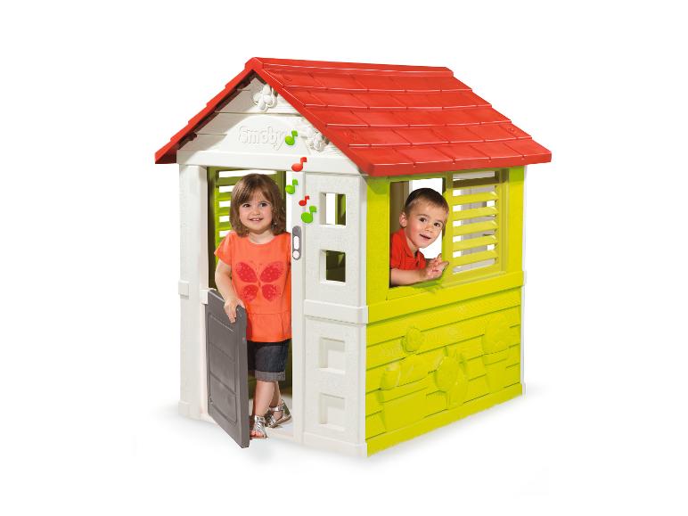 Une maison de jeu Smoby avec deux enfants