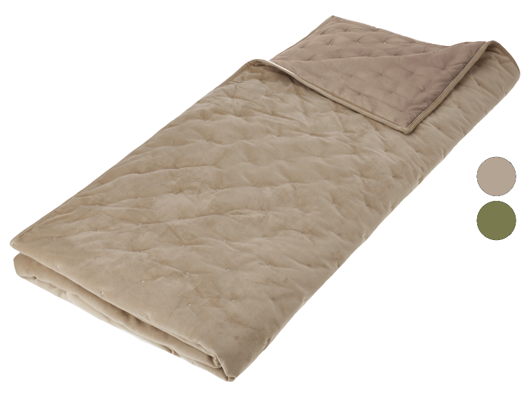 Couverture matelassée beige avec surpiqûres en losanges et deux échantillons de couleur : beige et vert olive.