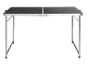 Table pliante noire avec structure en aluminium.