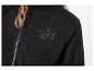 Un sweat-shirt en polaire noir à fermeture éclair de la marque US Grand Outfit & Apparel.