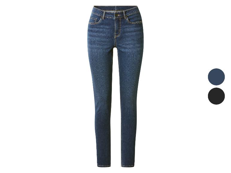 Jean bleu pour femme avec deux options de couleur : bleu foncé et noir.