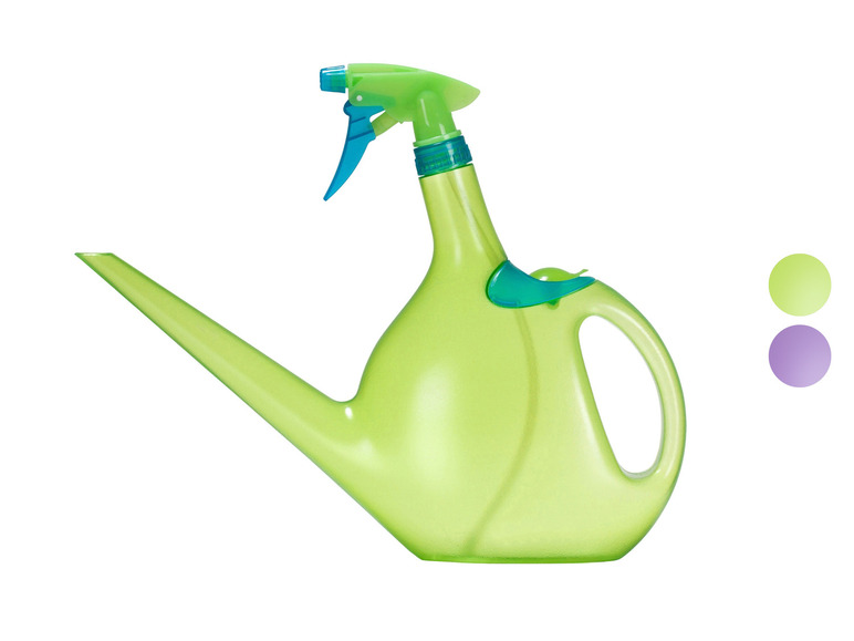 Un arrosoir vert avec un pulvérisateur