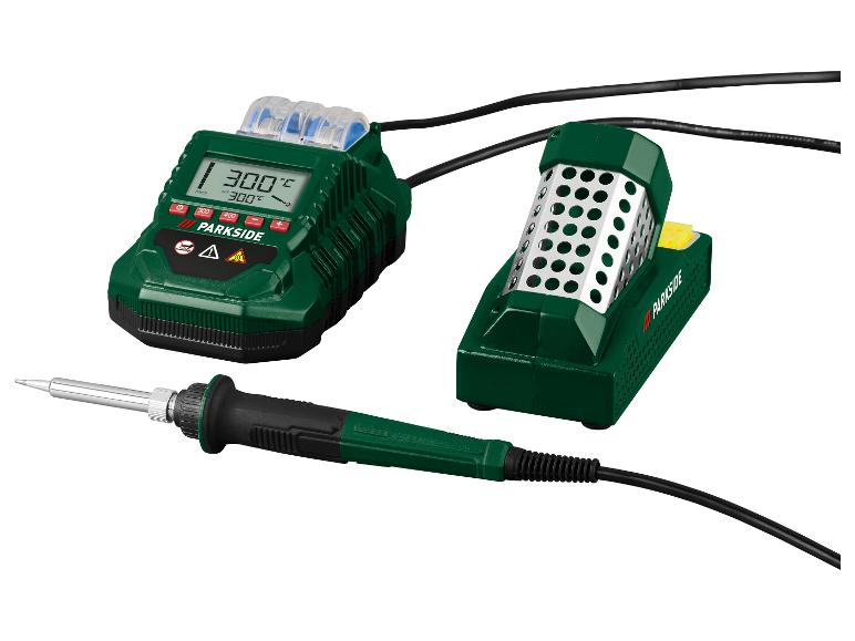 Station de soudage avec affichage numérique, fer à souder et support, affichant 300°C.