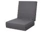 Matelas pliable gris, configuré en chaise, sur fond blanc.
