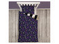 Une housse de couette et une taie d'oreiller avec un motif 'Wednesday' et 'Nevermore Academy'.