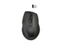 Une souris sans fil noire Silvercrest avec un récepteur USB.