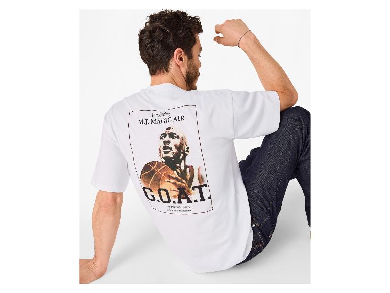 T-shirt blanc pour homme avec imprimé graphique de basketteur et texte 'M.J. MAGIC AIR G.O.A.T.'