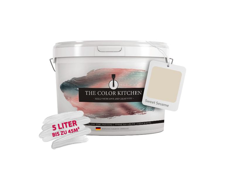 Seau de peinture blanc de 5 litres, couleur « Sweet Sesame », avec l'inscription « THE COLOR KITCHEN ».