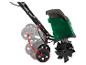 Cultivateur électrique avec roues pivotantes.
