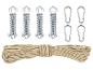 Cordage beige, ressorts et mousquetons pour hamac.
