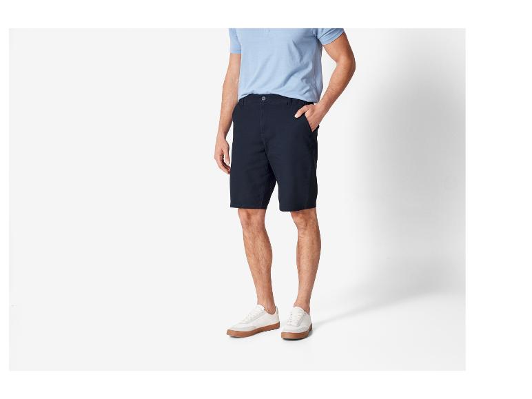 Shorts et polo décontractés pour homme.